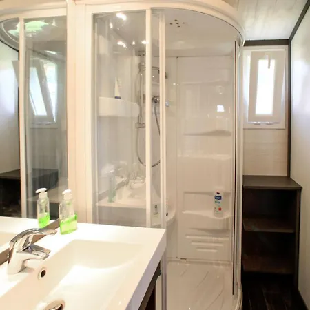 Les Hameaux De Pomette-chalet 4 Pers- By Interhome