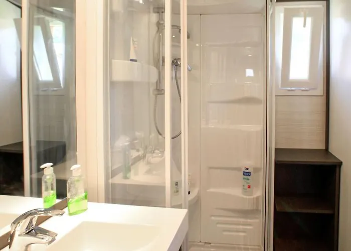 Les Hameaux De Pomette-chalet 4 Pers- By Interhome